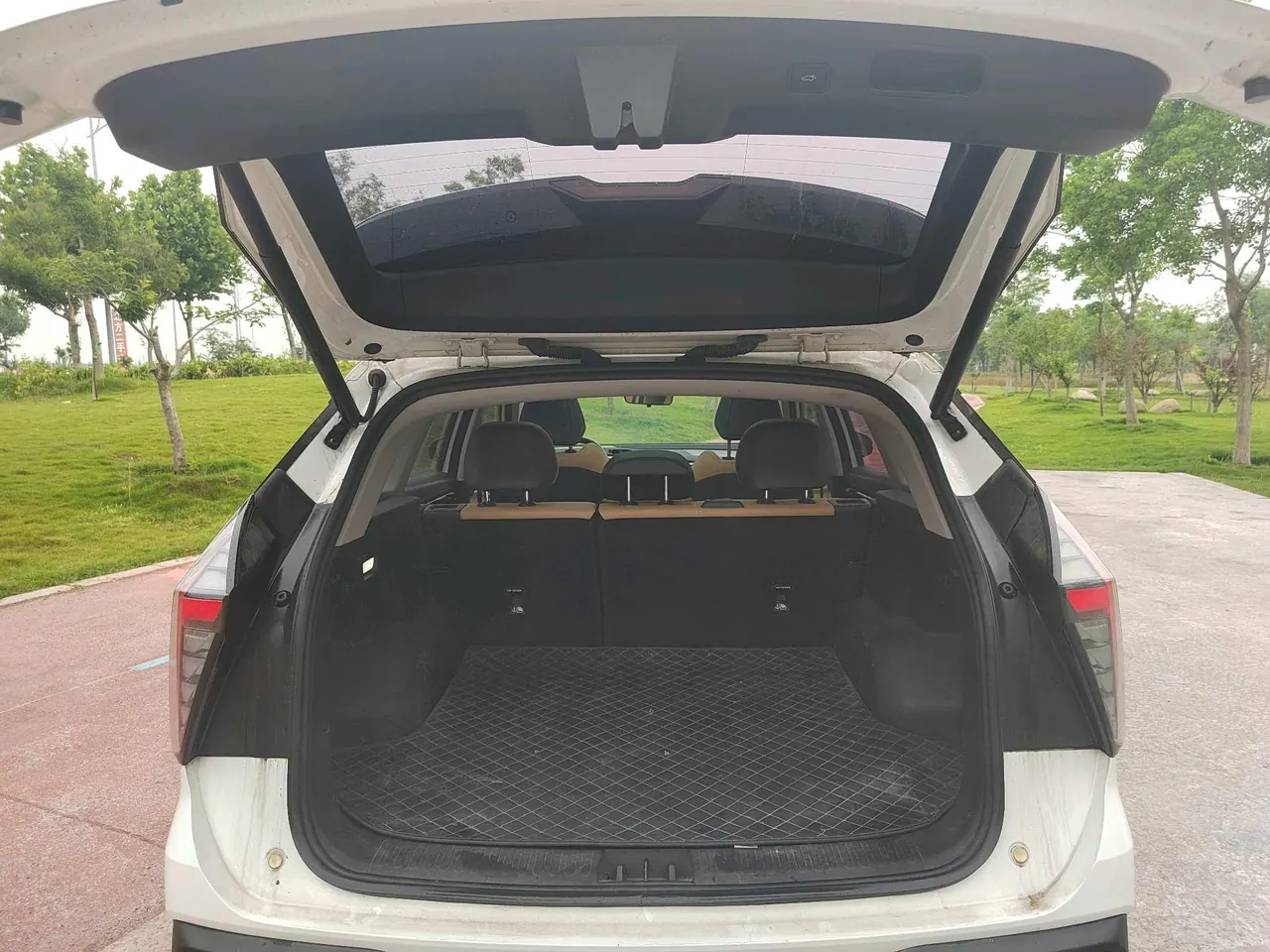 Geely 2023 Boyue L 2.0TD Honorable Automatic Gear 13