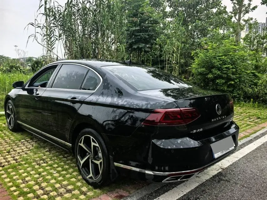 Volkswagen 2023 Magotan 2.0TSI 330TSI 2 million Commemorative Luxury Automatic Gear 5