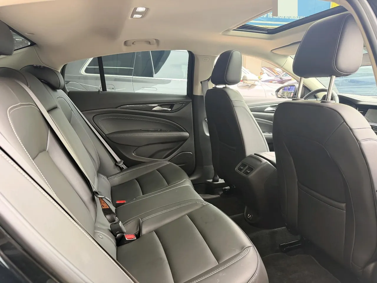 Buick 2024 Regal 1.5T 25T Super Edition Automatic Gear 5