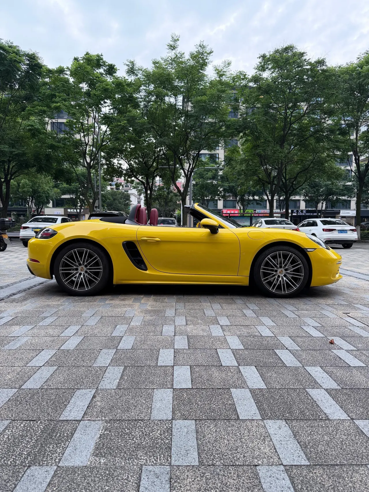 Porsche 718 (Imported) 2020 718 Boxer 2.0T Automatic 4