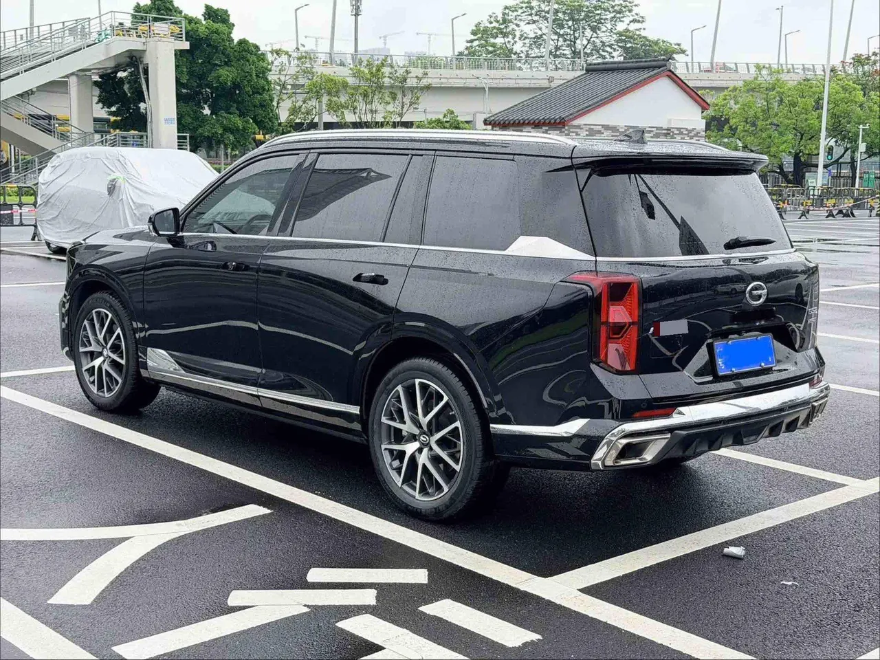 Chuanqi 2022 GS8 Hybrid 2.0TM Stepless Two-Drive Premium Edition Six-seat Automatic Gear 5