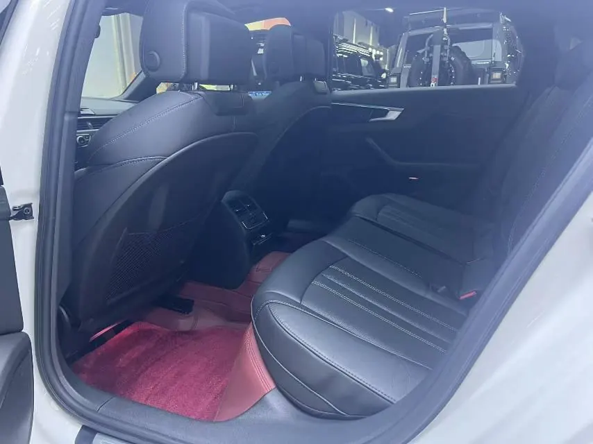 Audi 2023 A4L 2.0TFSI 40TFSI Deluxe Dynamic Automatic 11