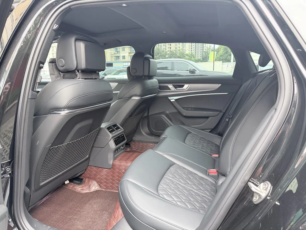 Audi 2025 A6L 2.0TFSI 45TFSI Selected Dynamic (Modified) Automatic Gear 3