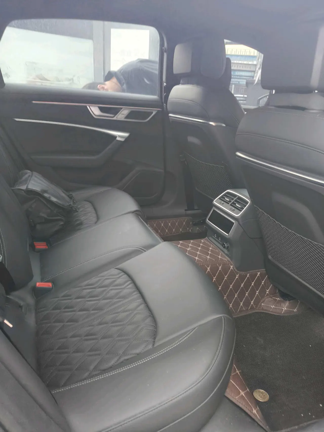 Audi 2025 A6L 2.0TFSI 45TFSI Selected Dynamic (Modified) Automatic Gear 4