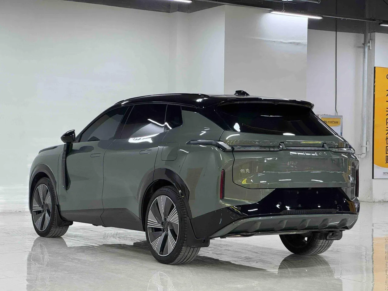 LYNK&amp;CO 2023 LYNK&amp;CO 08 EM-P 1.5T 220km four-wheel drive performance Halo automatic gear 9