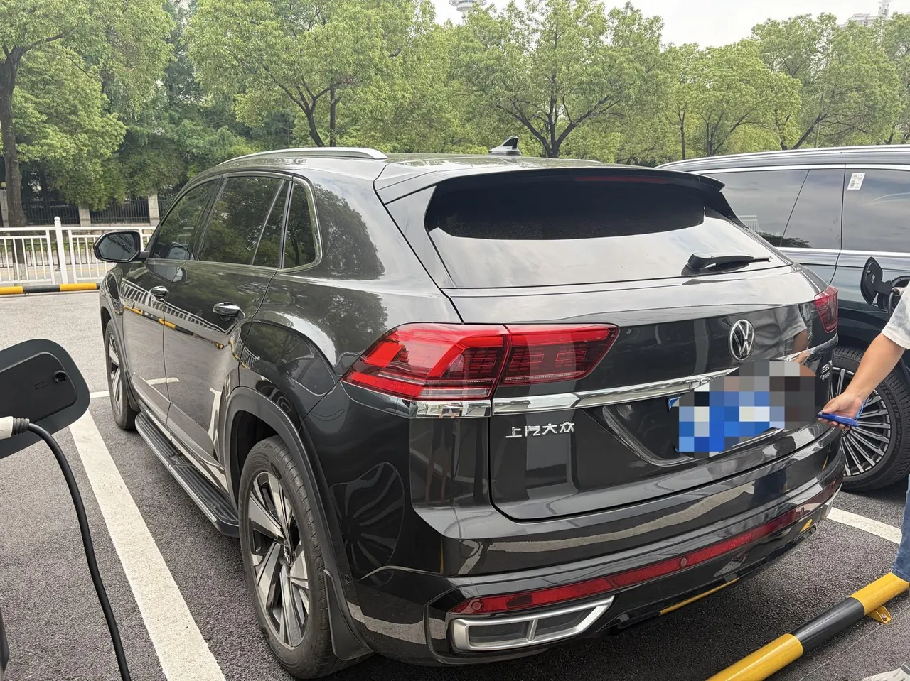 Volkswagen 2022 Touang X 2.5T 530 V6 4-wheel Drive Respect Deluxe Automatic Transmission 6