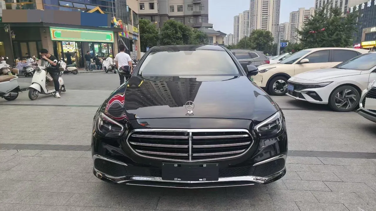 Mercedes Benz E-Class 2022 E 300 L 2.0T Fashion Automatic Gear 3