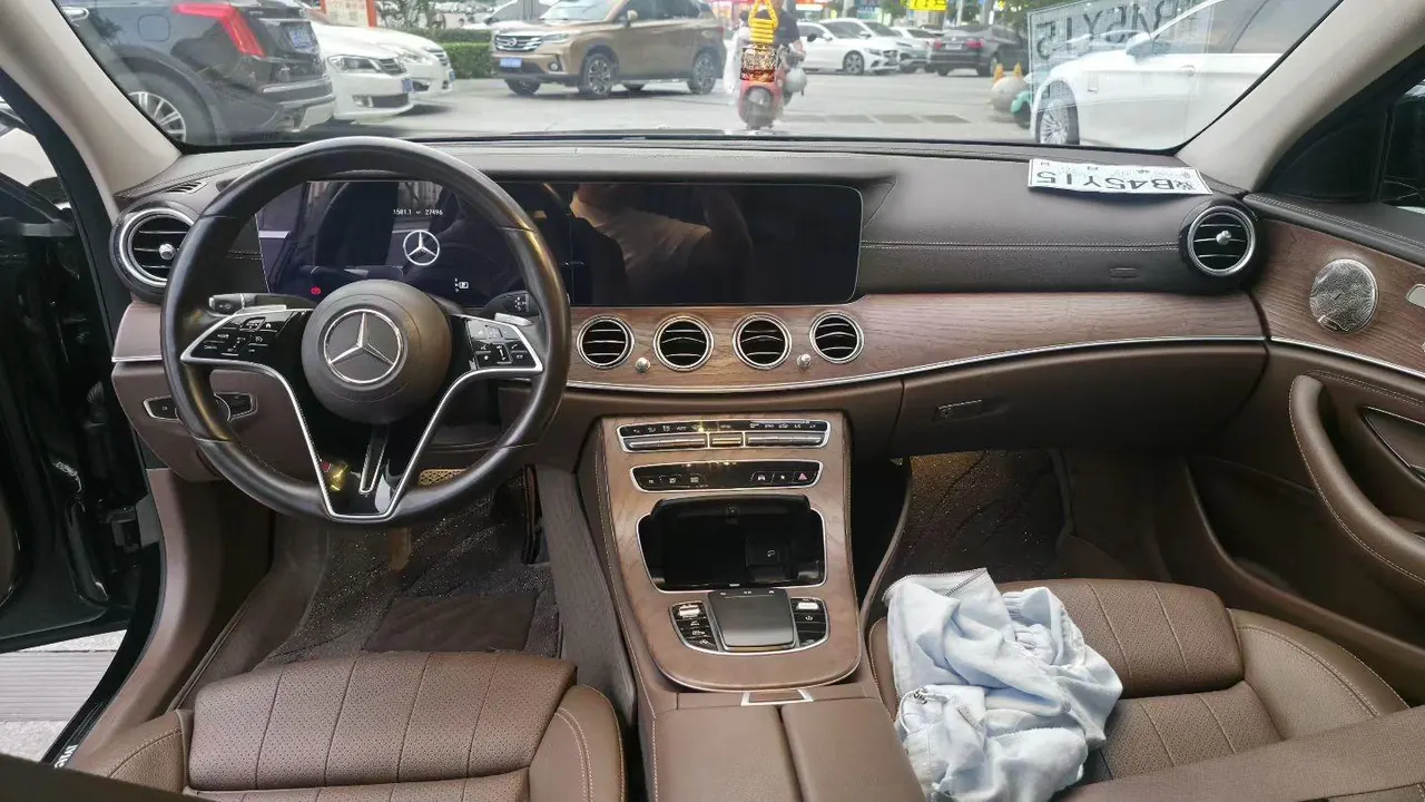 Mercedes Benz E-Class 2022 E 300 L 2.0T Fashion Automatic Gear 4