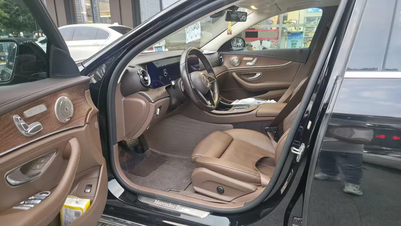 Mercedes Benz E-Class 2022 E 300 L 2.0T Fashion Automatic Gear 5