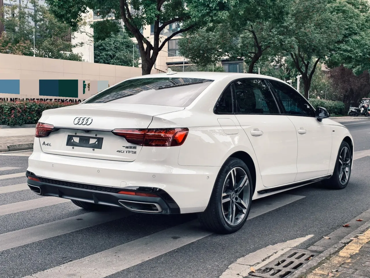 Audi 2022 A4L 2.0TFSI 40TFSI Deluxe Dynamic Automatic 5