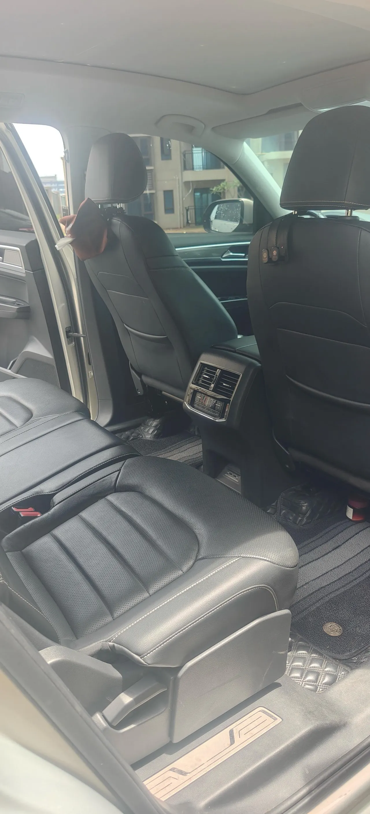 Volkswagen 2020 Tuang 2.0TSI 380TSI Four-wheel Drive Comfort Edition Automatic Gear 13