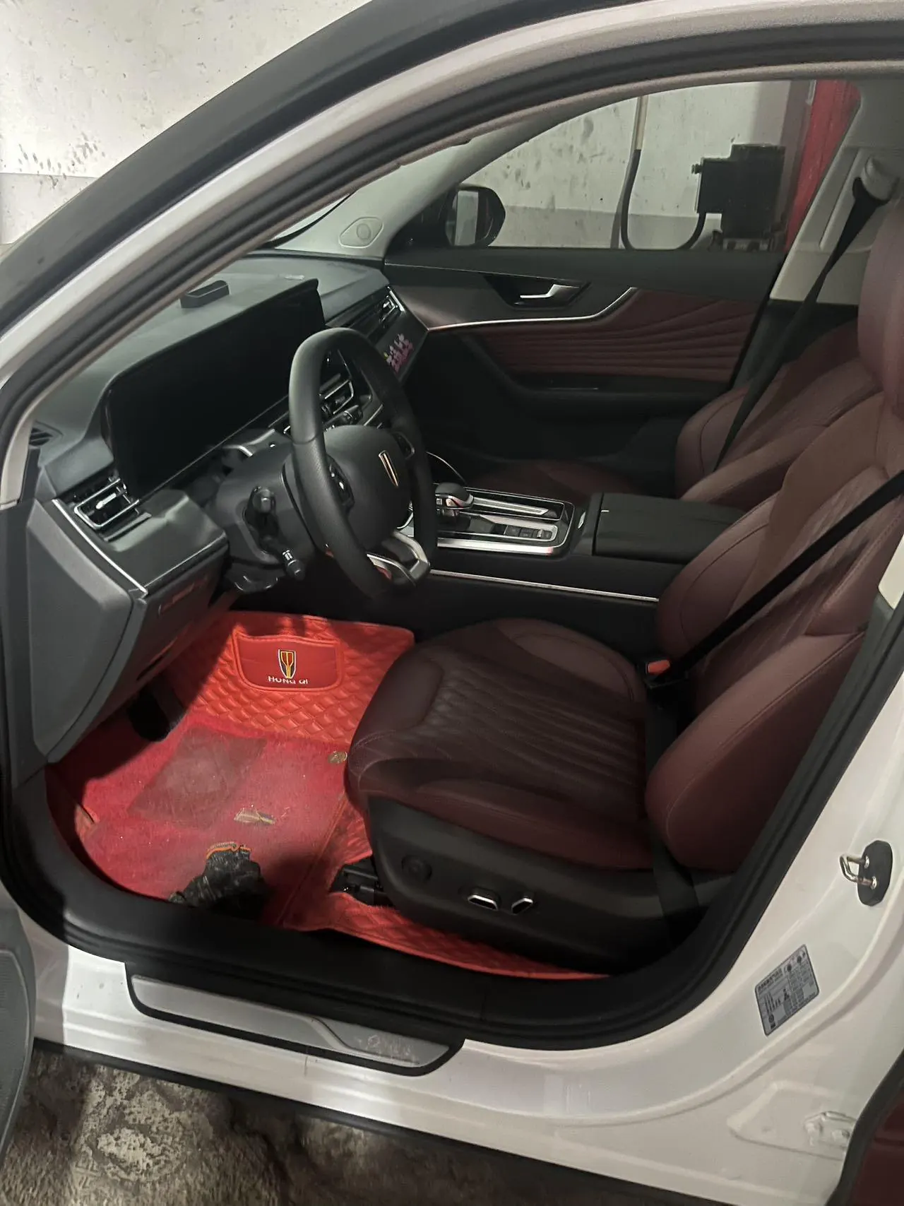 HongQi 2023 HS5 2.0T Flag Enjoy Pro Edition Automatic Gear 2
