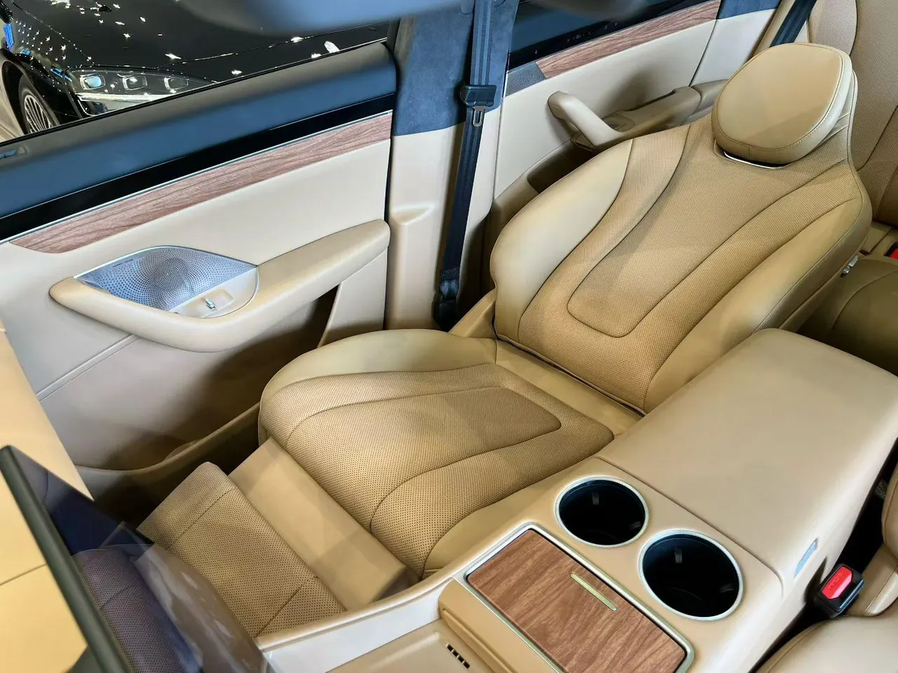 Intellectual 2025 R 7 331km Ultra Automatic Gear 6