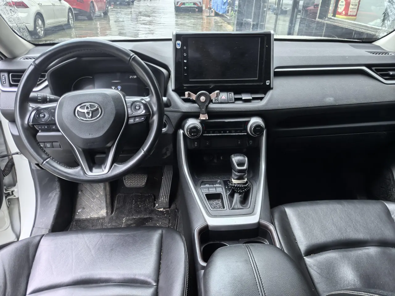 Toyota 2021 RAV4 Rongbo 2.0 Stepless Two-Drive Fashion Edition Automatic Gear 5