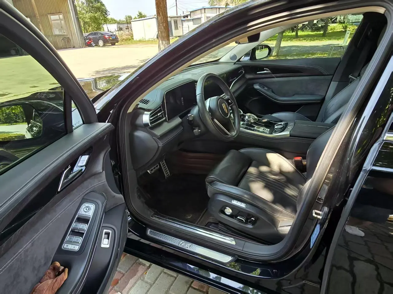 HongQi 2020 H9 3.0T Zhilian Qi Chang Edition Automatic Gear 4