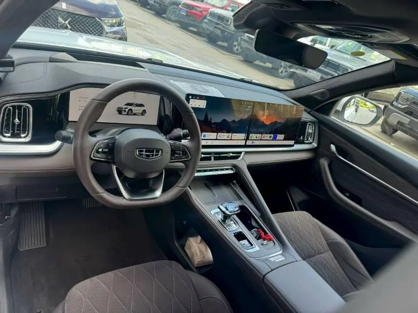 Geely 2026 XingyueL (Monjaro) 2.0TD Oriental Obsidian full moon version automatic gear 5