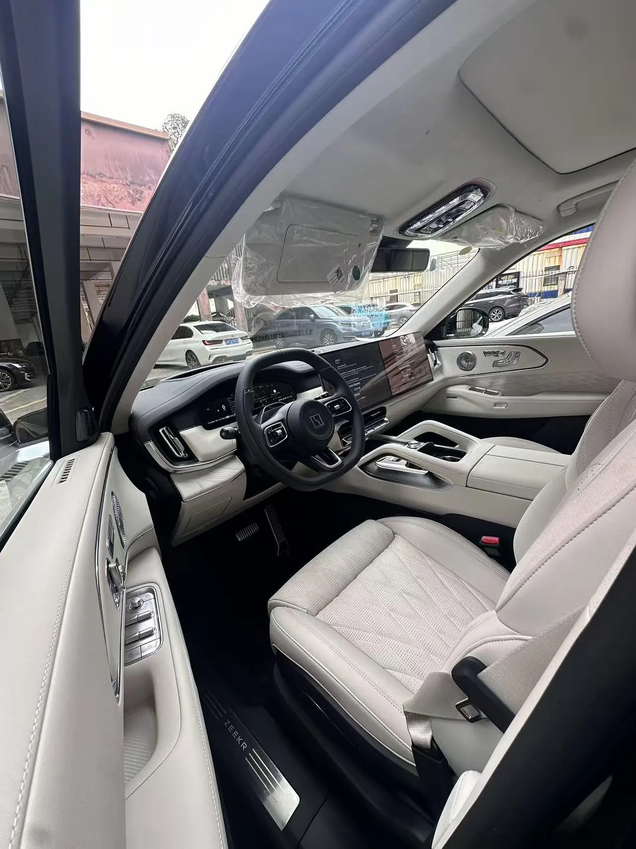 Zeekr 2026 Zeekr 8X 2.0T Ultra Edition 70kWh Automatic 3