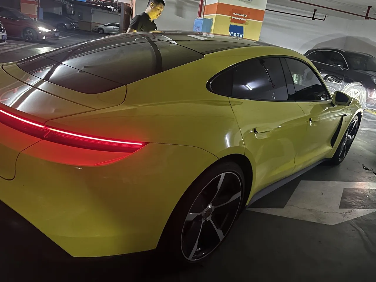 Porsche Taycan (Imported) 2020 Taycan Taycan Automatic 7