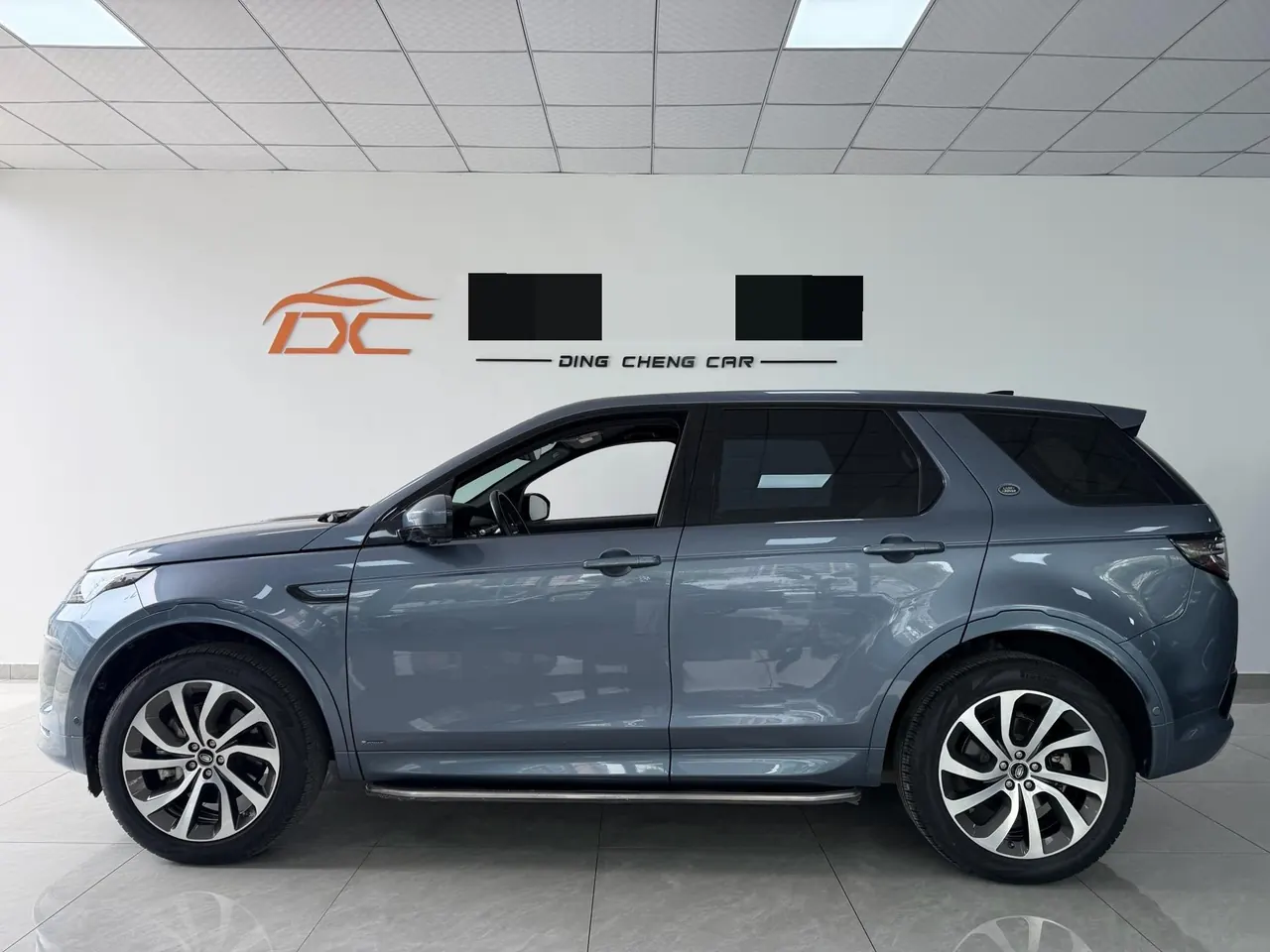 Land Rover 2020 Discovery Sports Edition 48V 2.0T 249PS R-Dynamic SE Performance Technology Edition 7-seat Automatic Gear 4