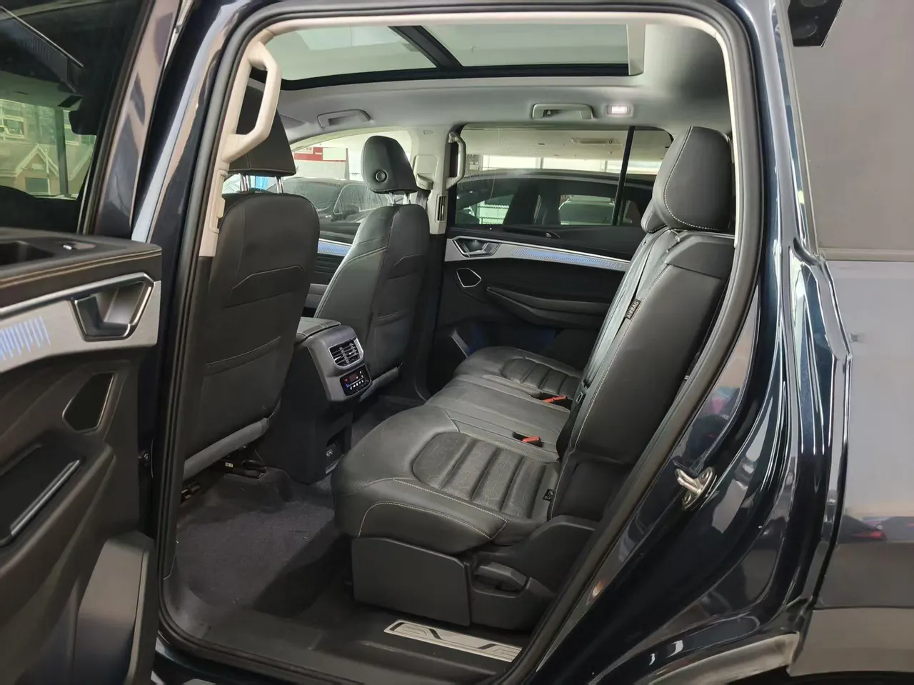 Volkswagen 2021 models of 2.0TSI 380TSI four-wheel drive luxury version of Pro automatic gear 4