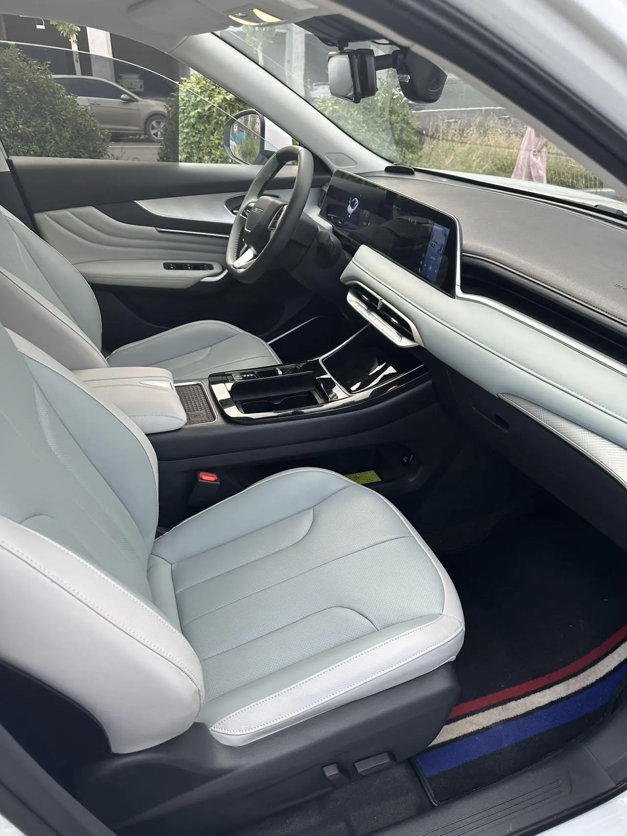 Venucia 2023 Large V DD-i Super Hybrid 1.5T Stepless 110km iE Edition Automatic Gear 7