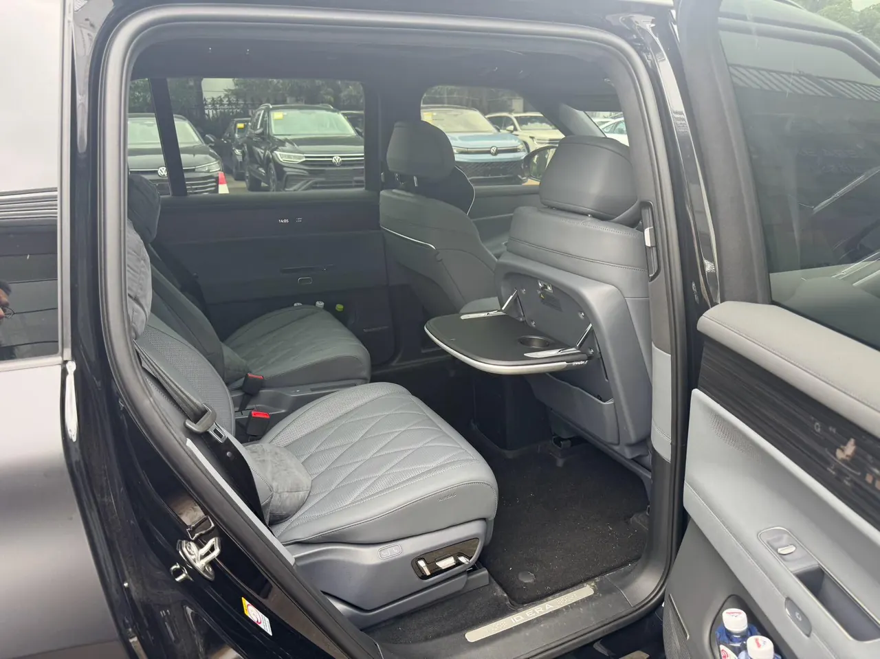Volkswagen 2026 ID.ERA 9X Ultra 4-wheel drive automatic gear 3