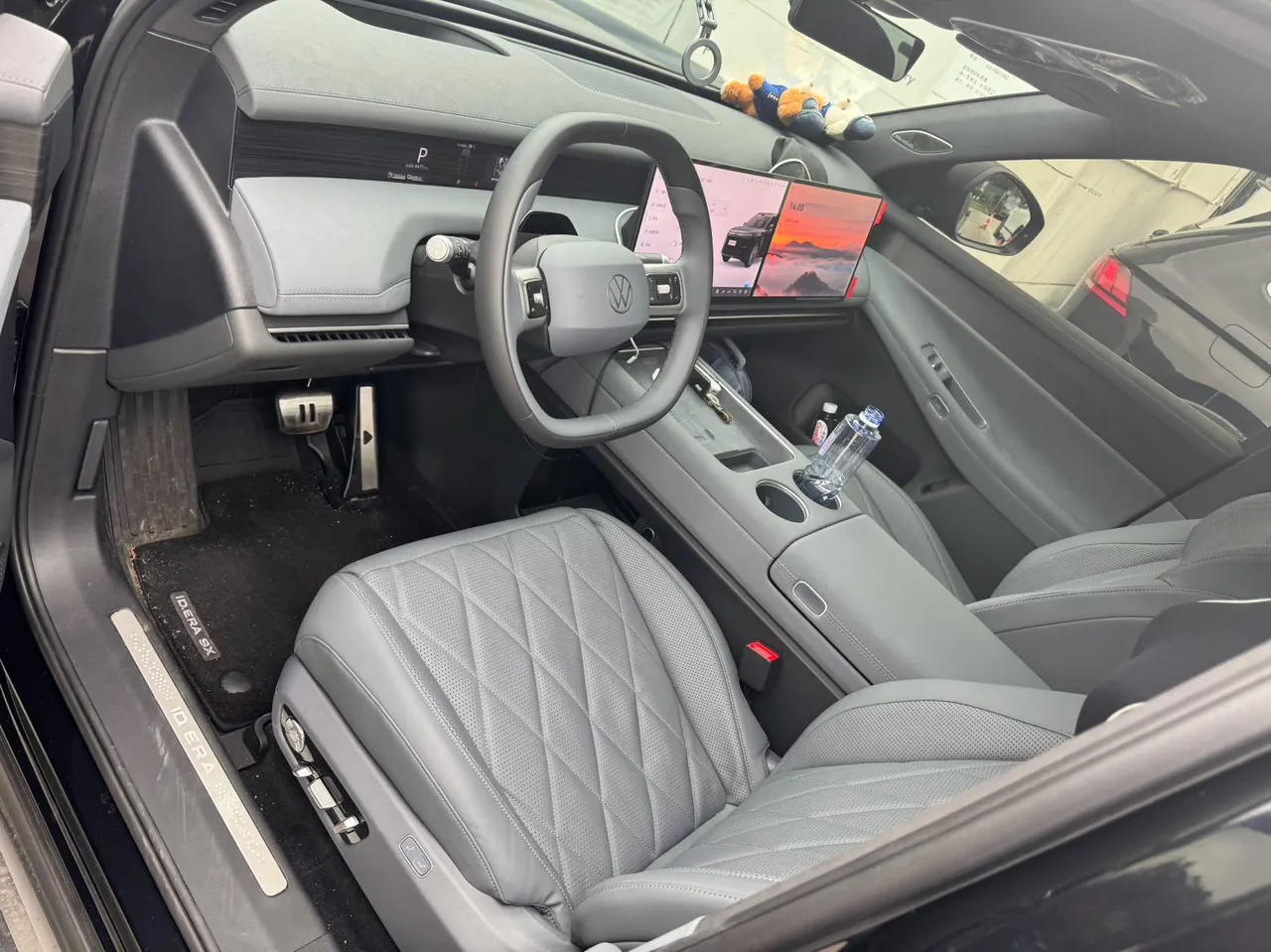 Volkswagen 2026 ID.ERA 9X Ultra 4-wheel drive automatic gear 4