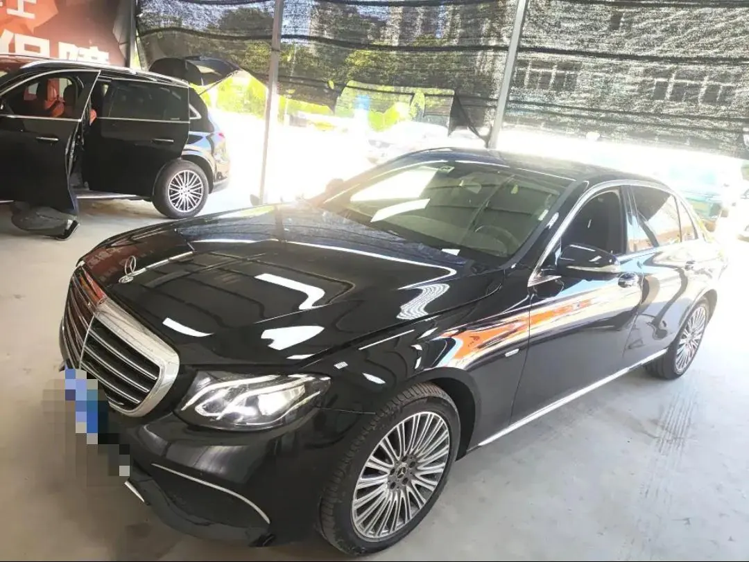 打开图片灯箱：Mercedes Benz E-Class 2020 E 300 L 2.0T Special Edition (Modified) Automatic Gear