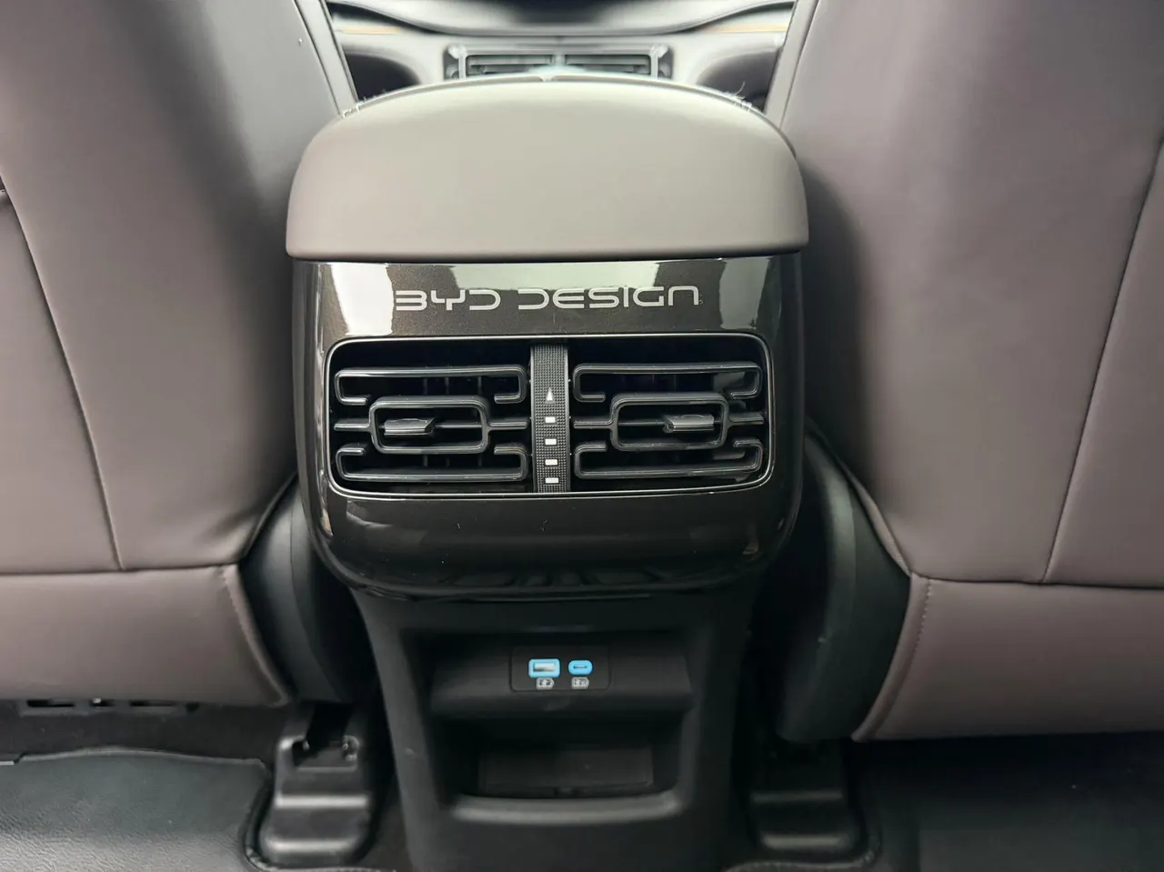 BYD 2024 frigate 07 DM-i 1.5T stepless glory version 205KM flagship automatic gear 11