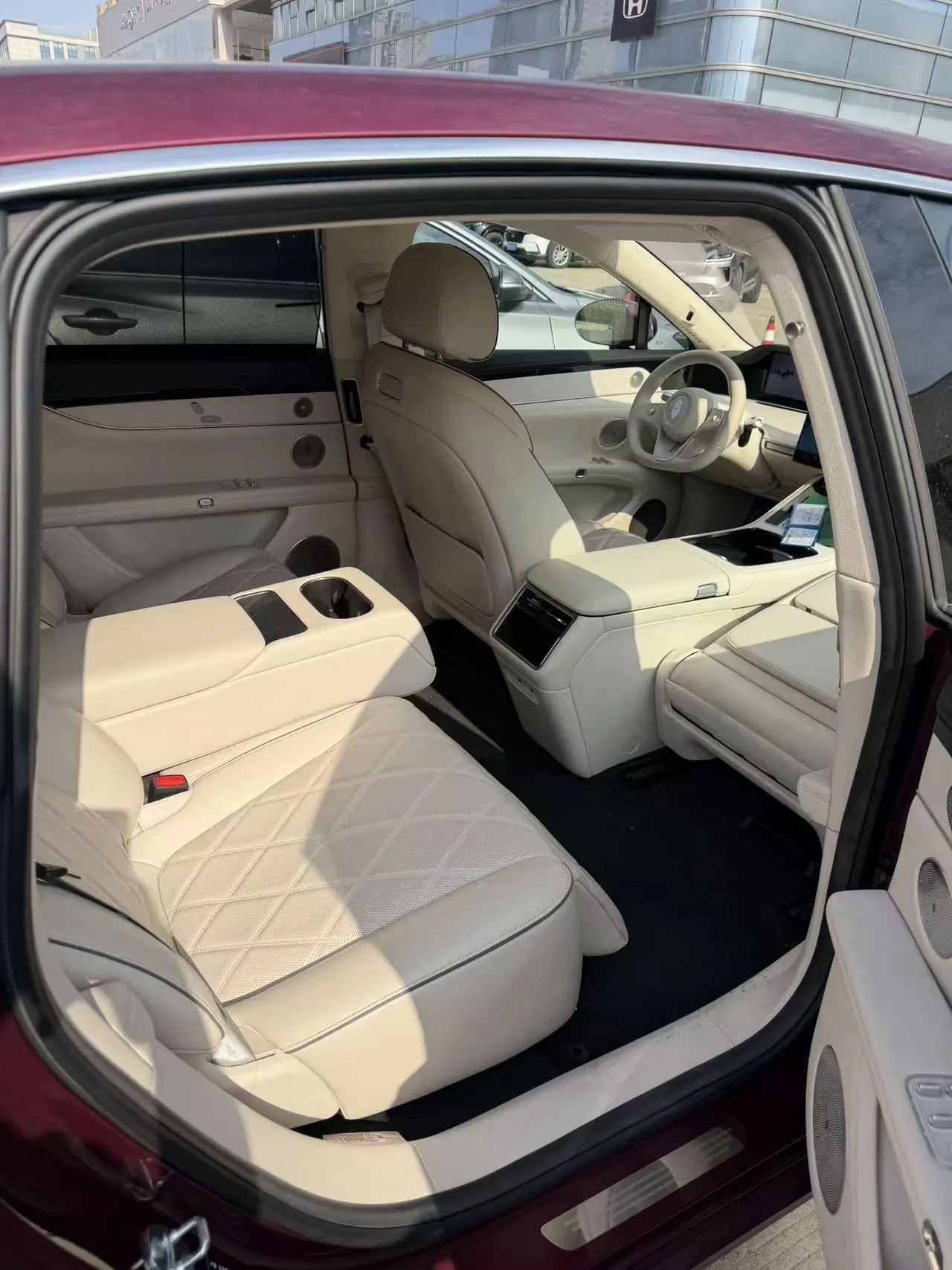Luxeed 2025 S9T 4-wheel drive Max(896-line laser Radar) automatic gear 3