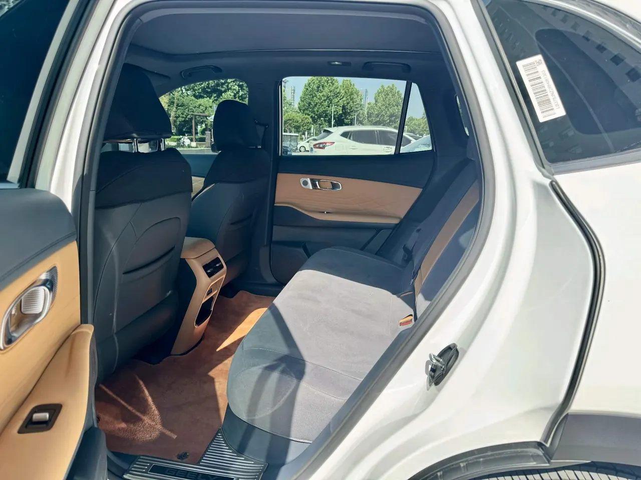 Geely Galaxy Galaxy Star Ship 7 EM-i 2025 Star Ship 7 EM-i 1.5 120km Pilot Edition Automatic Gear 5
