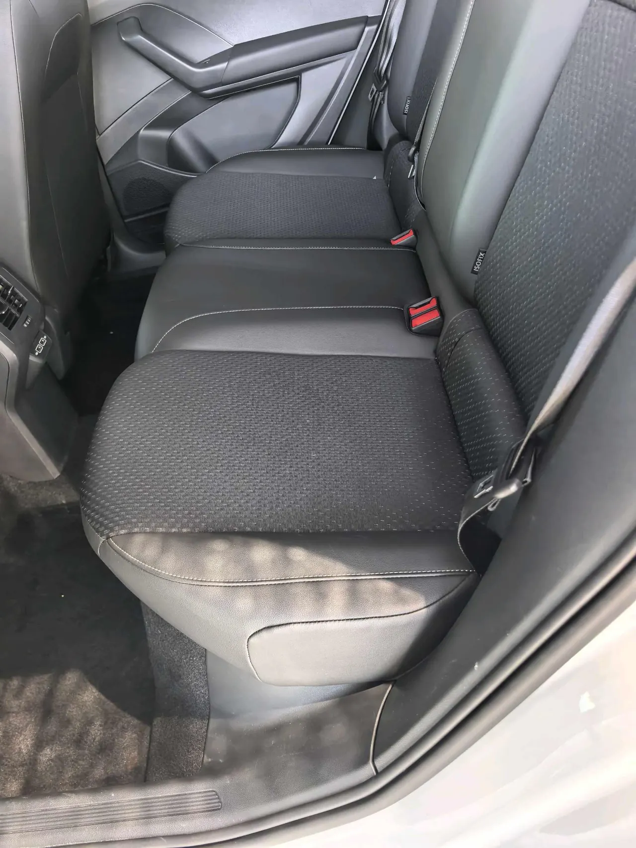 Volkswagen 2023 T-Cross 1.2TSI 200TSI Smart Connect Version Automatic 10