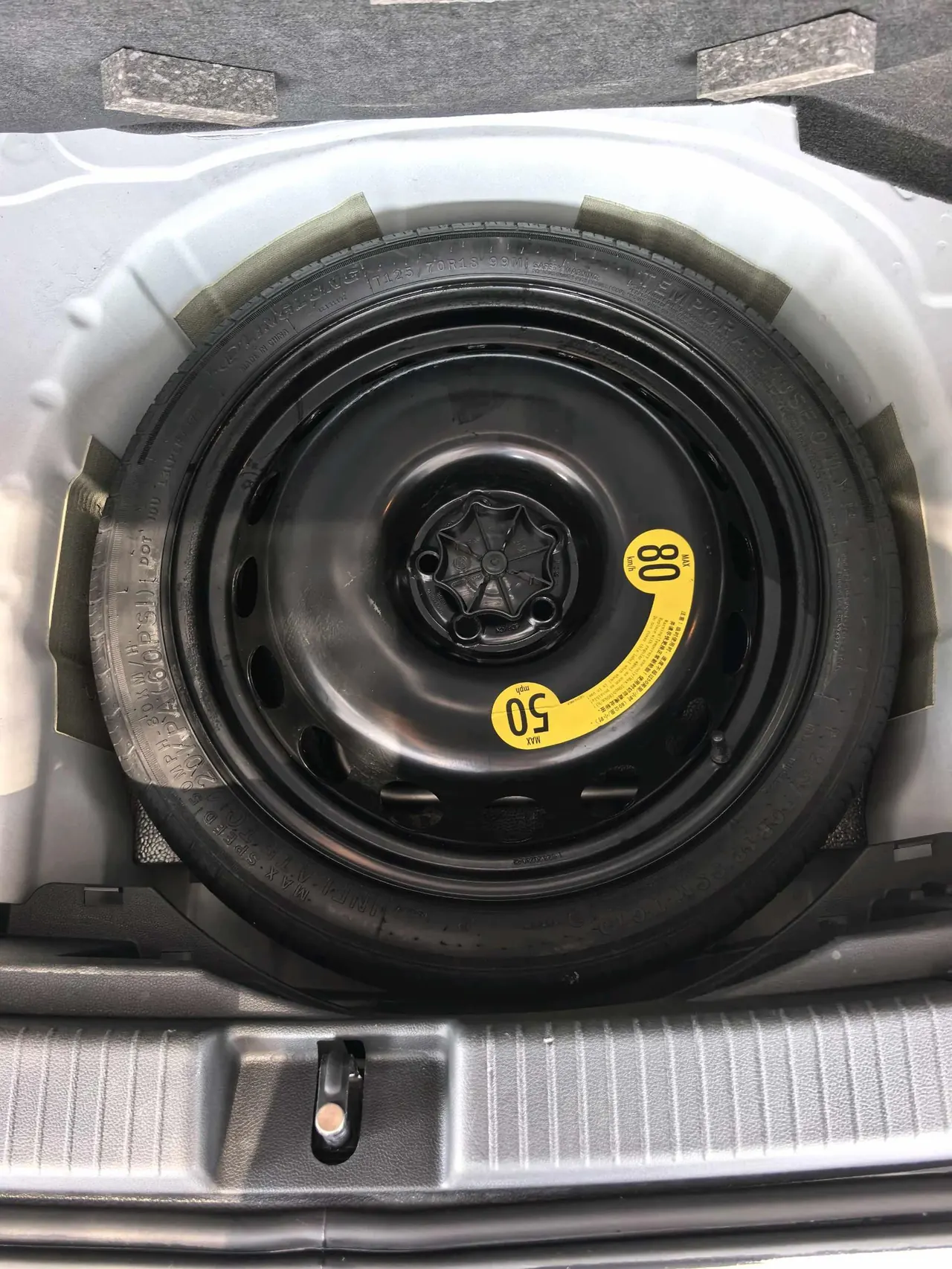 Volkswagen 2023 T-Cross 1.2TSI 200TSI Smart Connect Version Automatic 14