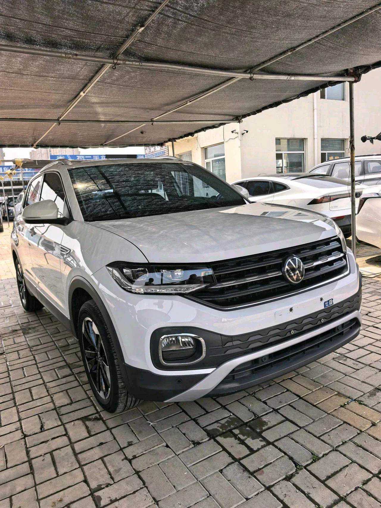 Volkswagen 2023 T-Cross 1.2TSI 200TSI Smart Connect Version Automatic 3