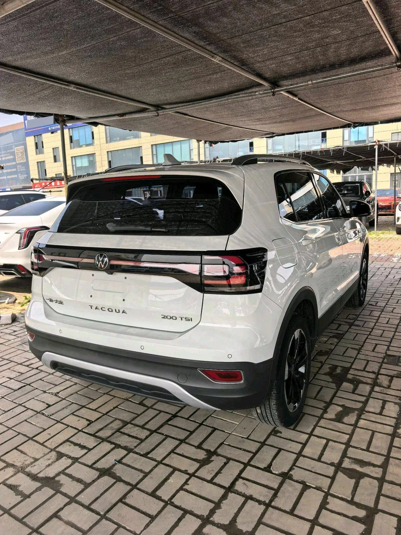 Volkswagen 2023 T-Cross 1.2TSI 200TSI Smart Connect Version Automatic 4