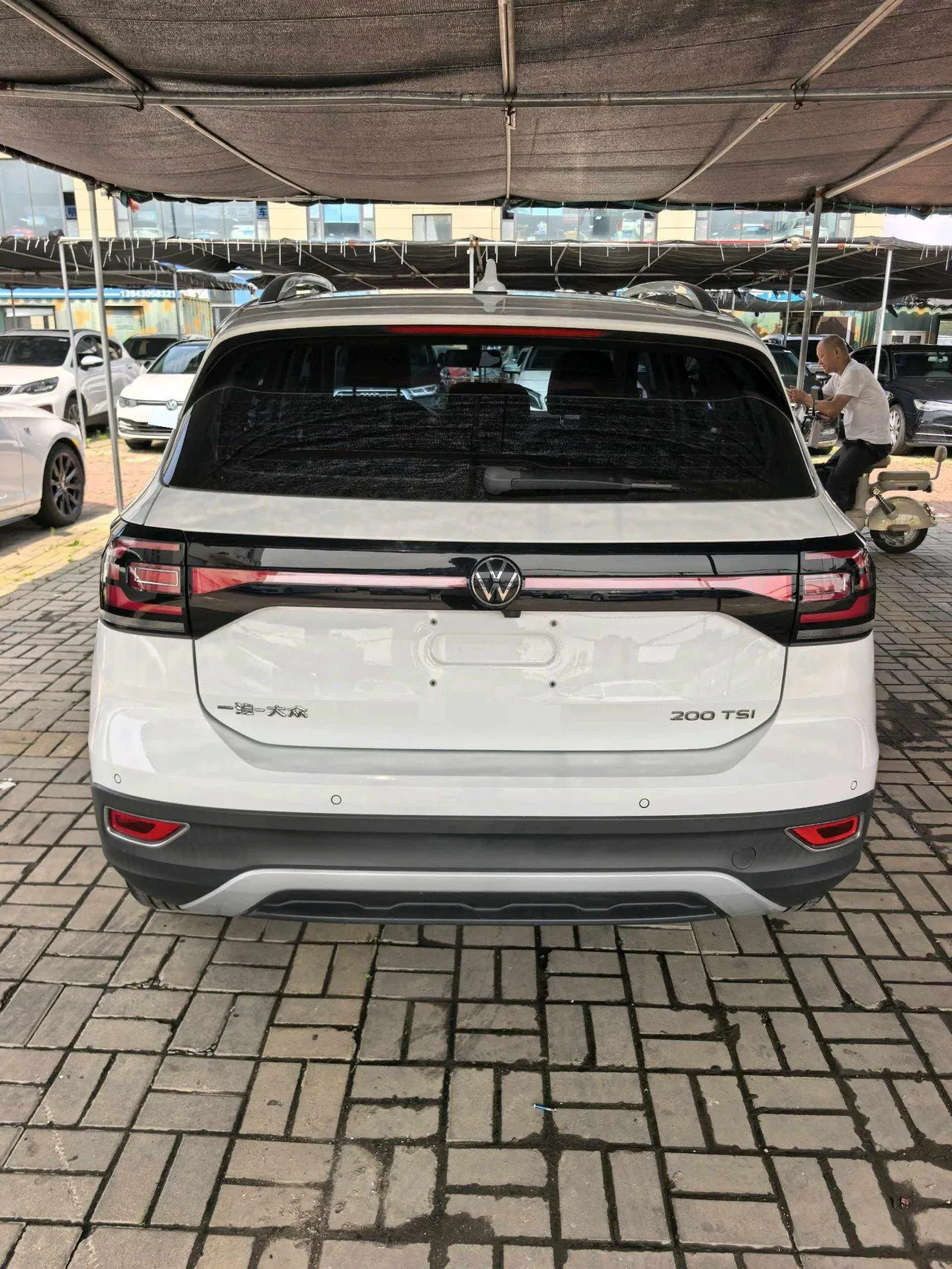 Volkswagen 2023 T-Cross 1.2TSI 200TSI Smart Connect Version Automatic 5