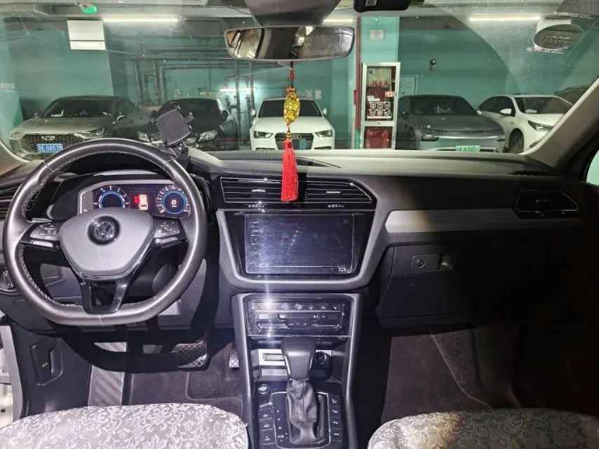 Volkswagen Tiguan L New Energy 2020 Tiguan L PHEV 1.4T 430 Flagship Automatic Gear 2