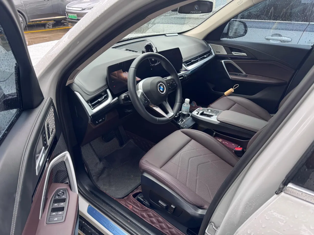 BMW 2024 X1 sDrive25Li 2.0T X design set automatic gear 3