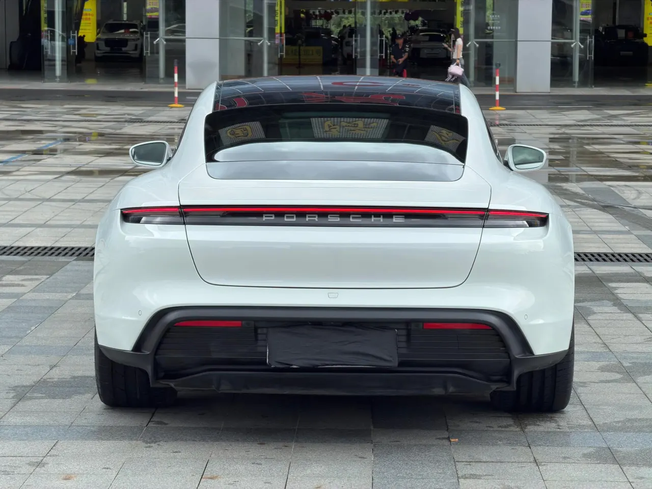 Porsche Taycan (Imported) 2020 Taycan Taycan Automatic 5
