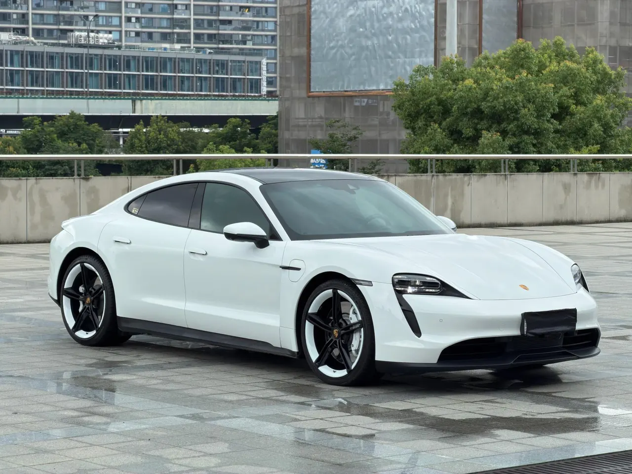 Porsche Taycan (Imported) 2020 Taycan Taycan Automatic 9