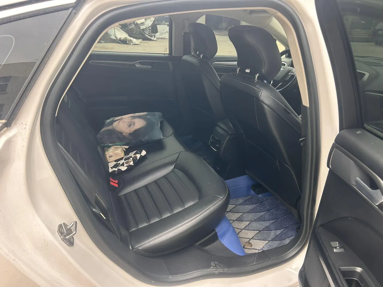 Ford 2020 Mondeo 2.0T EcoBoost 200 fashion automatic gear 8
