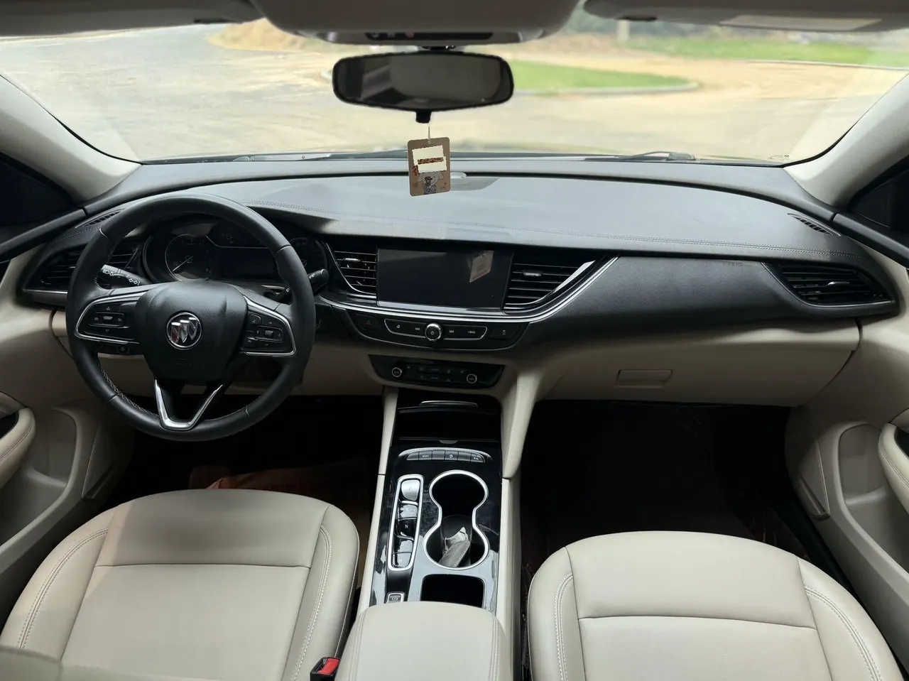 Buick 2020 Regal 1.5T 552T Elite Automatic Gear 4
