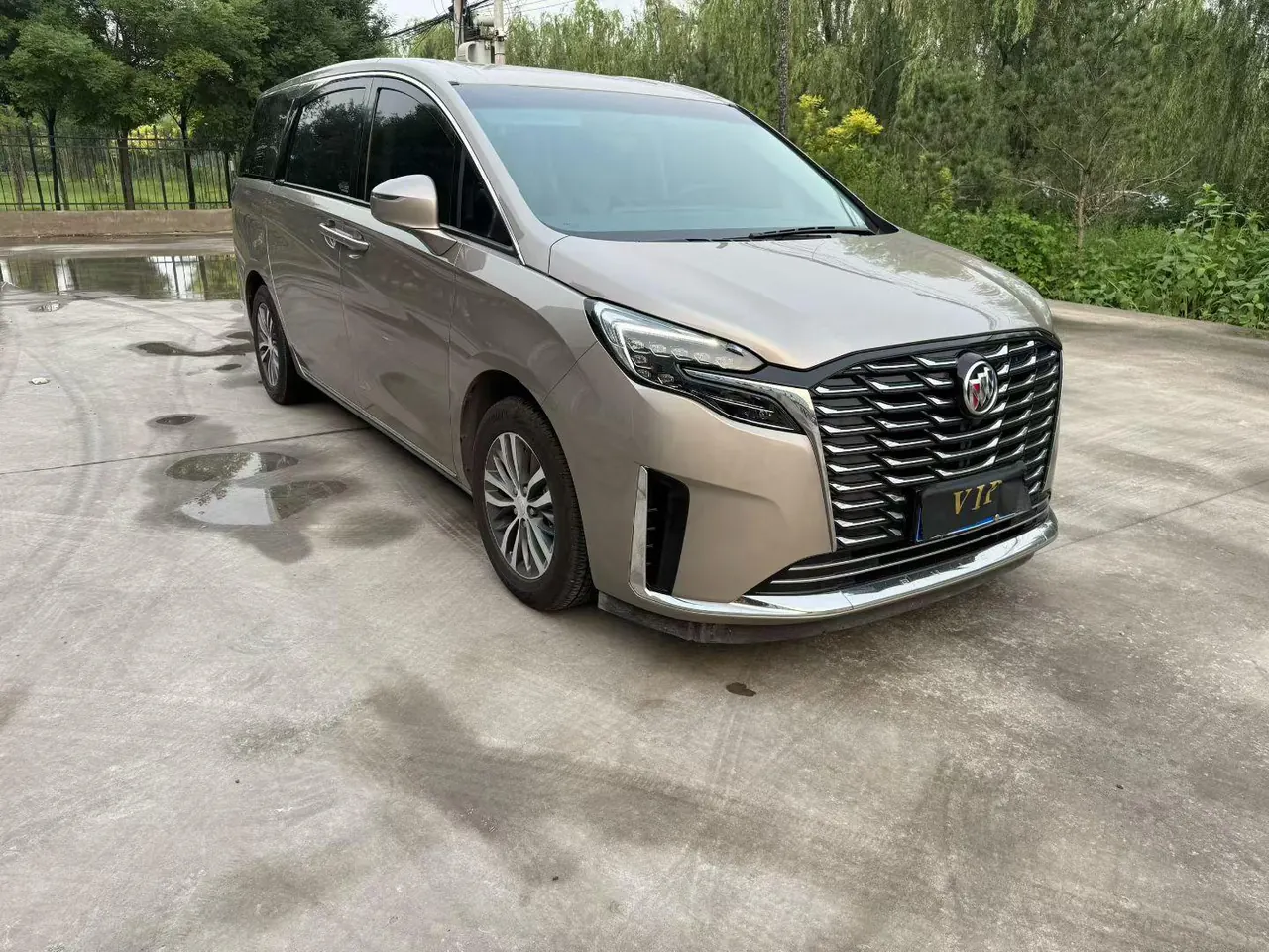 Buick 2023 GL8 ES Lu Zun 48V 2.0T 653T Comfortable Automatic Gear 3