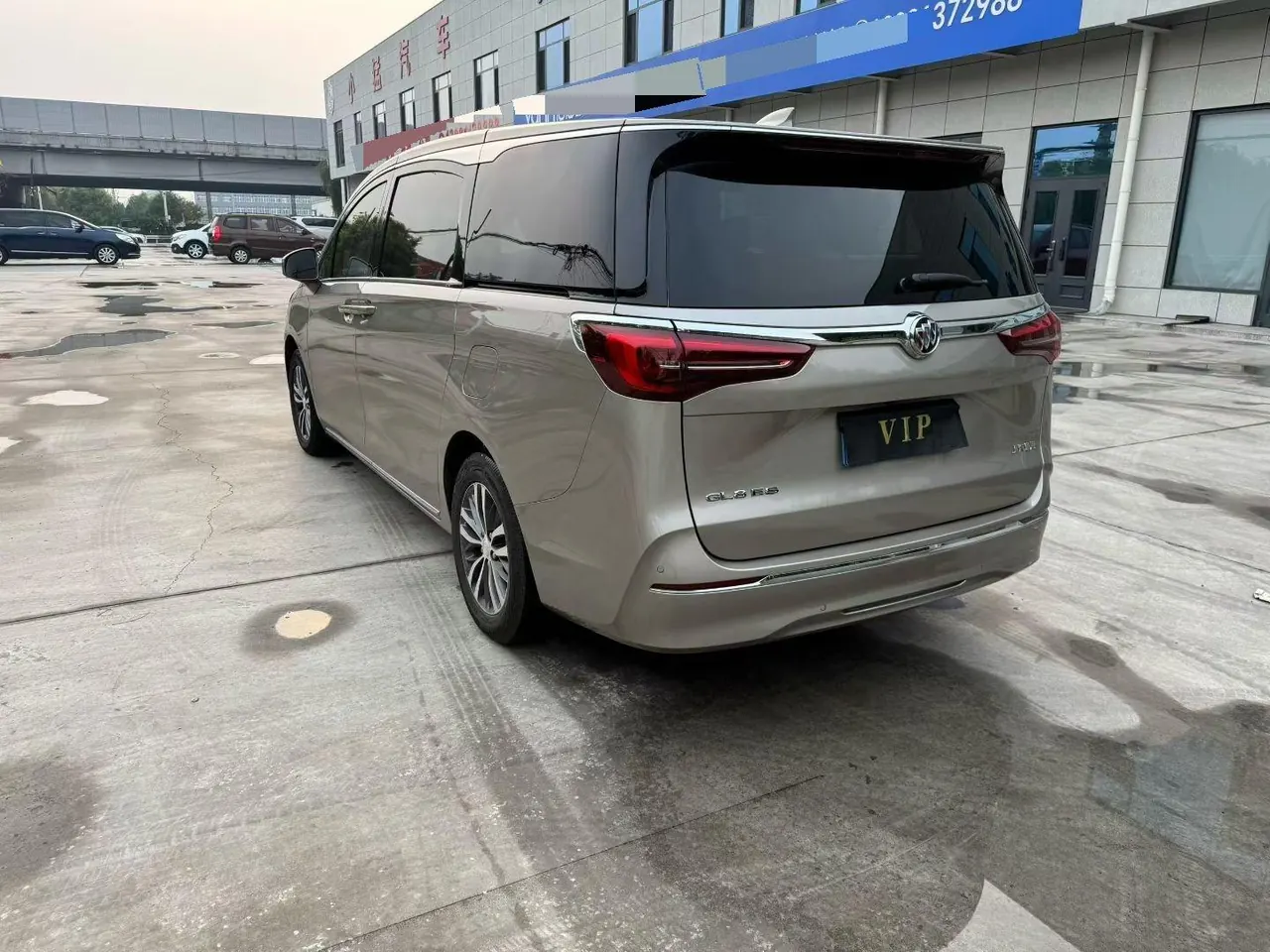 Buick 2023 GL8 ES Lu Zun 48V 2.0T 653T Comfortable Automatic Gear 6