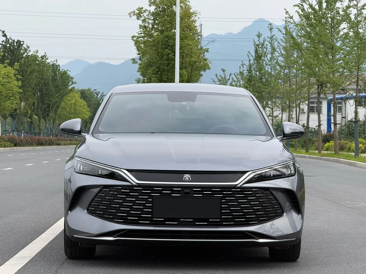 BYD 2024 Qin L DM-i 1.5 stepless 80KM leading automatic gear 2