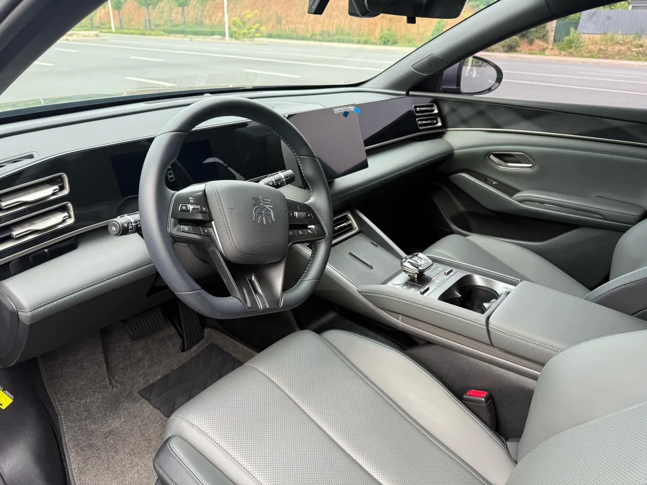 BYD 2024 Qin L DM-i 1.5 stepless 80KM leading automatic gear 4