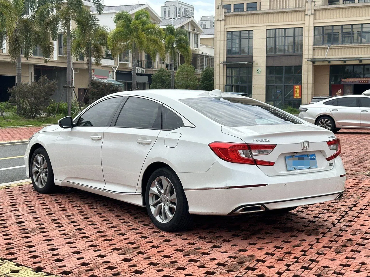 Honda 2021 10th Generation Accord 1.5T Stepless 260TURBO Luxury Star Limited Edition Automatic Gear 4