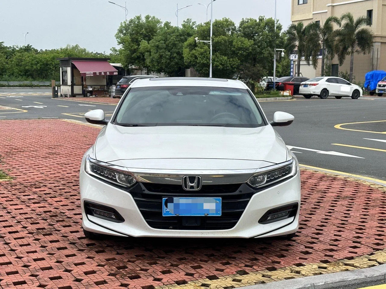 Honda 2021 10th Generation Accord 1.5T Stepless 260TURBO Luxury Star Limited Edition Automatic Gear 5