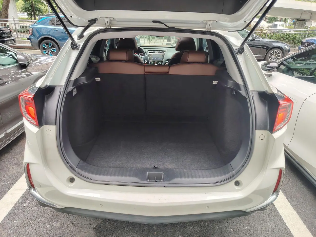 Acura 2021 CDX 1.5T Two-Drive Premium Edition Automatic Gear 8