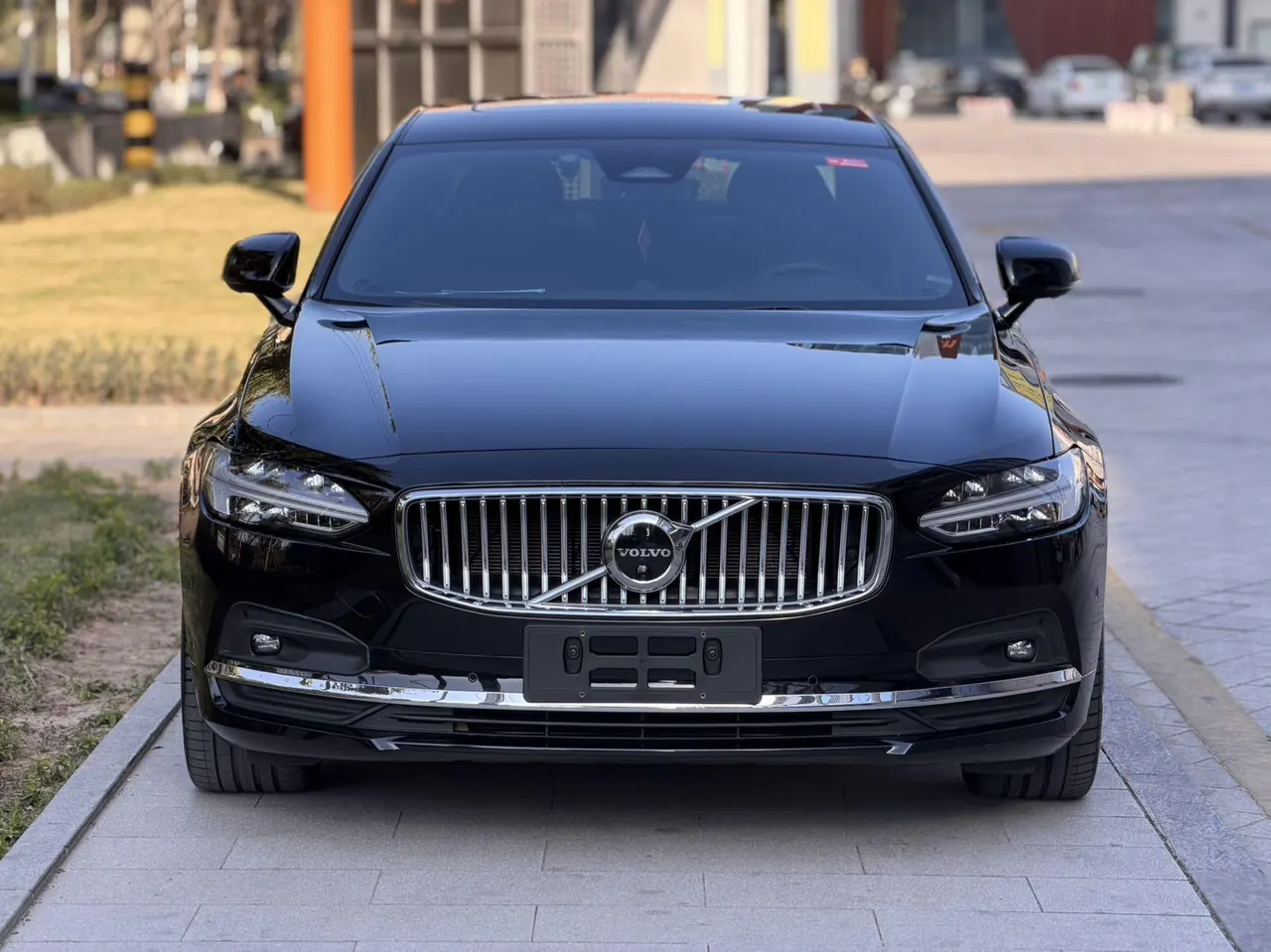 Volvo 2023 S90 48V 2.0T B5 Zhiya Deluxe Edition Automatic Gear 2